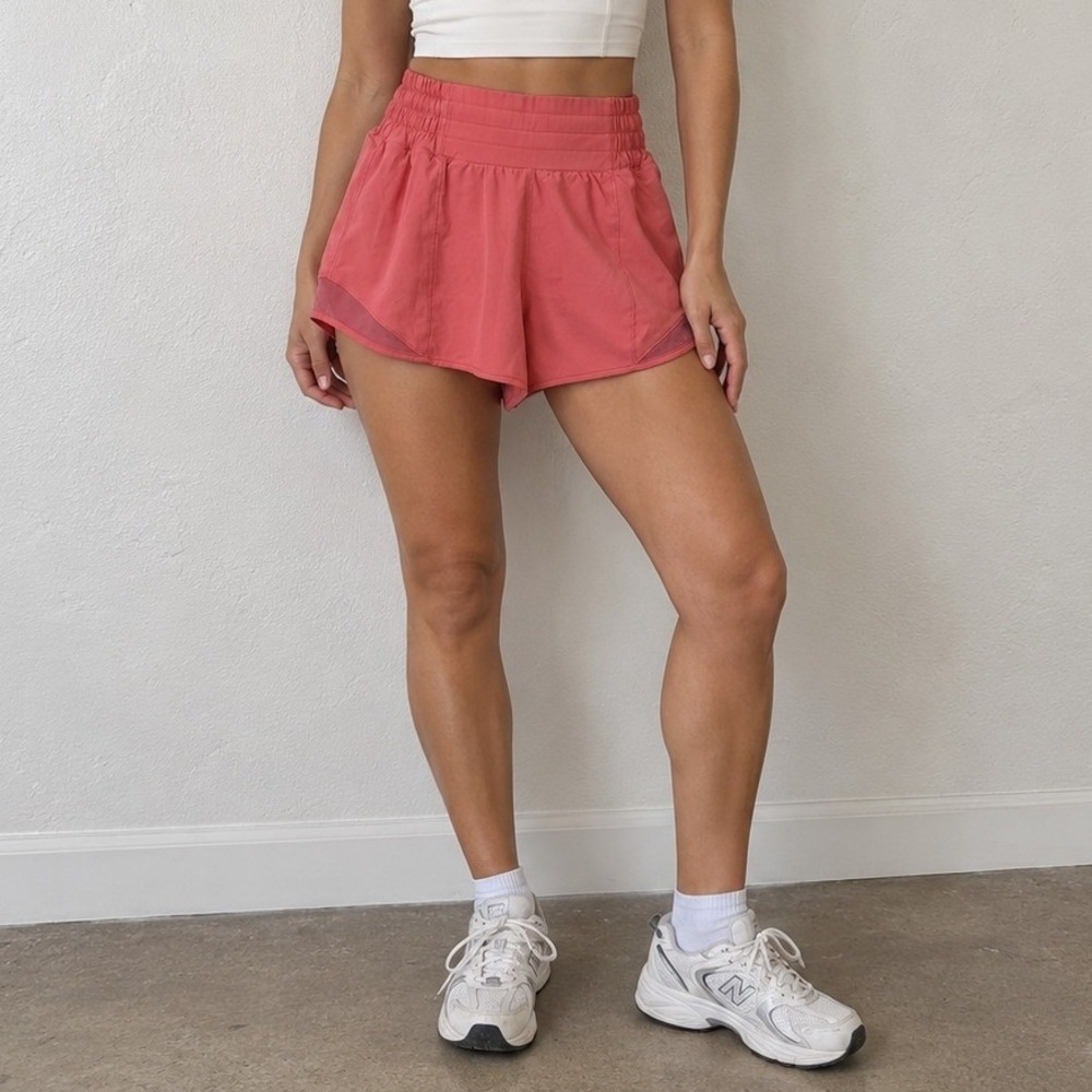 Lululemon Hotty Hot Short 4 Womens 4 Coral Pink Mesh Running Athletic FLAWED